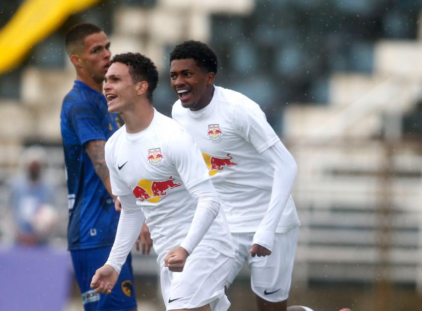 Goleada no início da Copinha