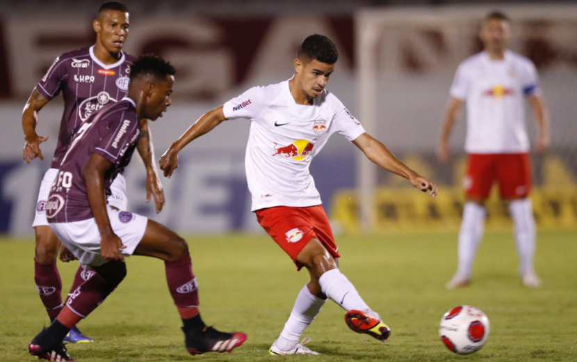 Massa Bruta empata fora de casa