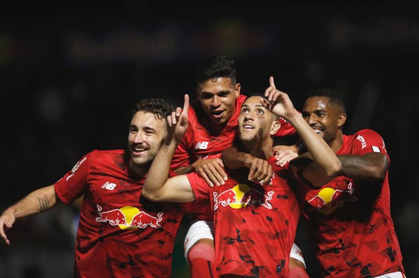 Imposição e vitória em casa