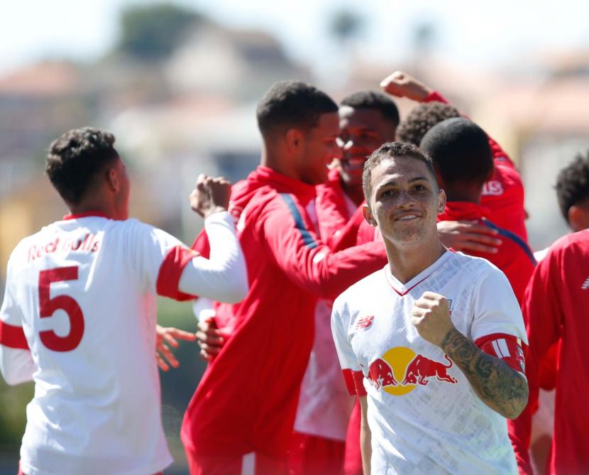 Vitória imponente no Brasileiro Sub-20