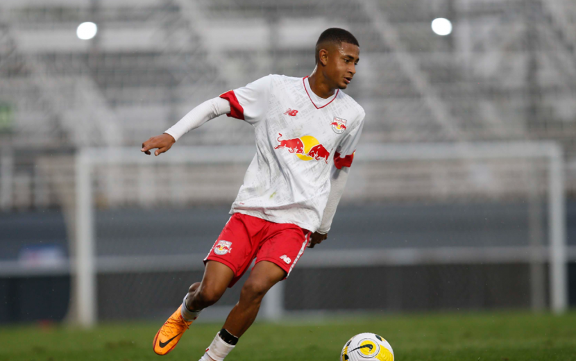 Base do Braga em campo pelo Estadual