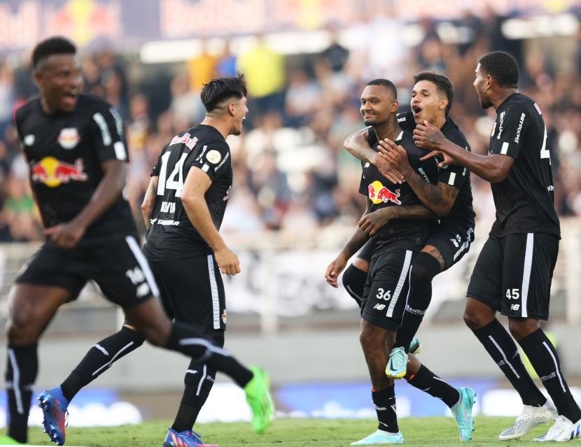 Vitória importante com goleada!
