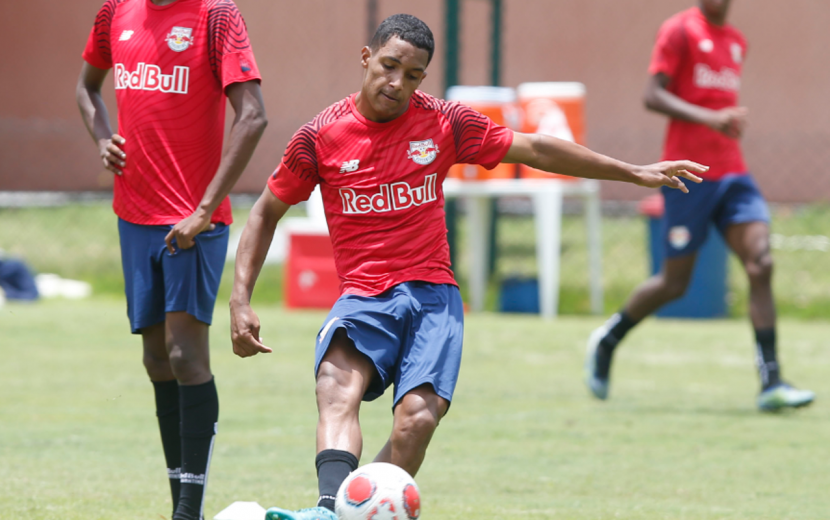“Futebol é a minha paixão”