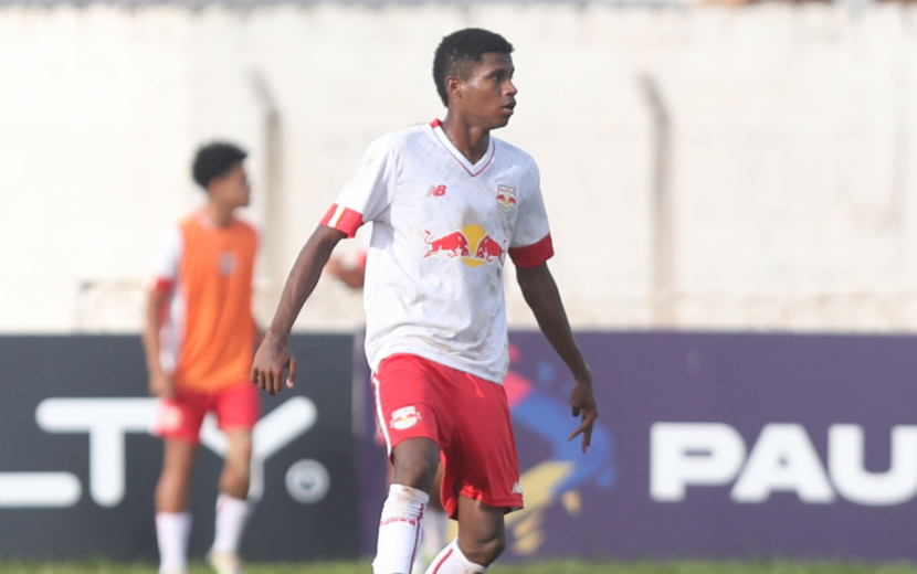 Zagueiro na Seleção Brasileira Sub-17