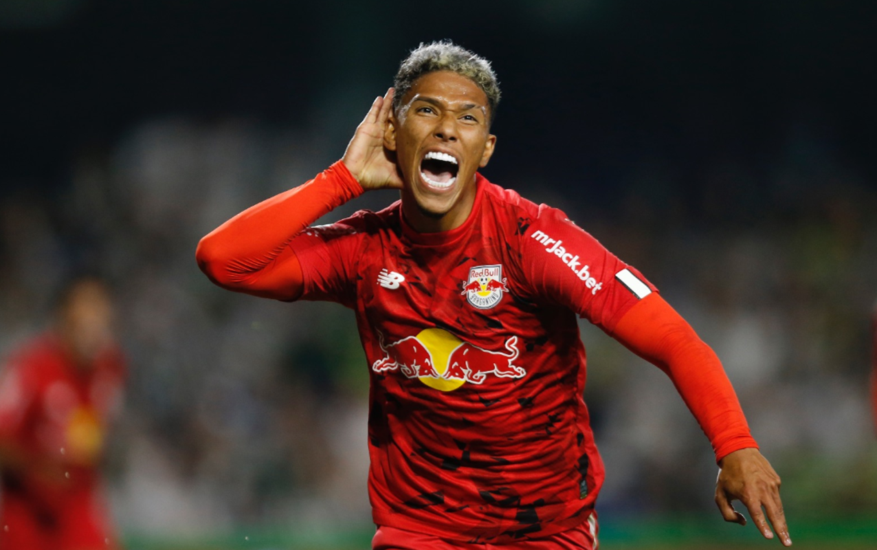 Mais uma como visitante