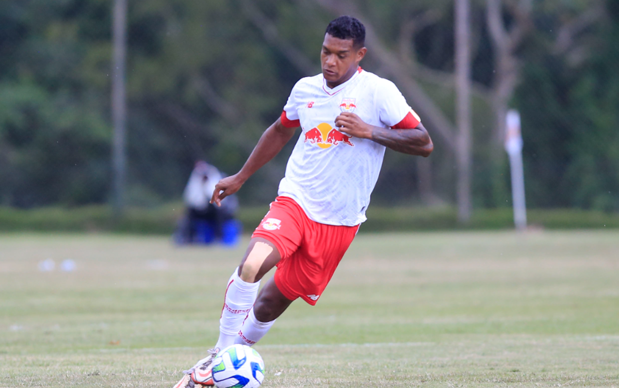 Sub-20 vence no Estadual