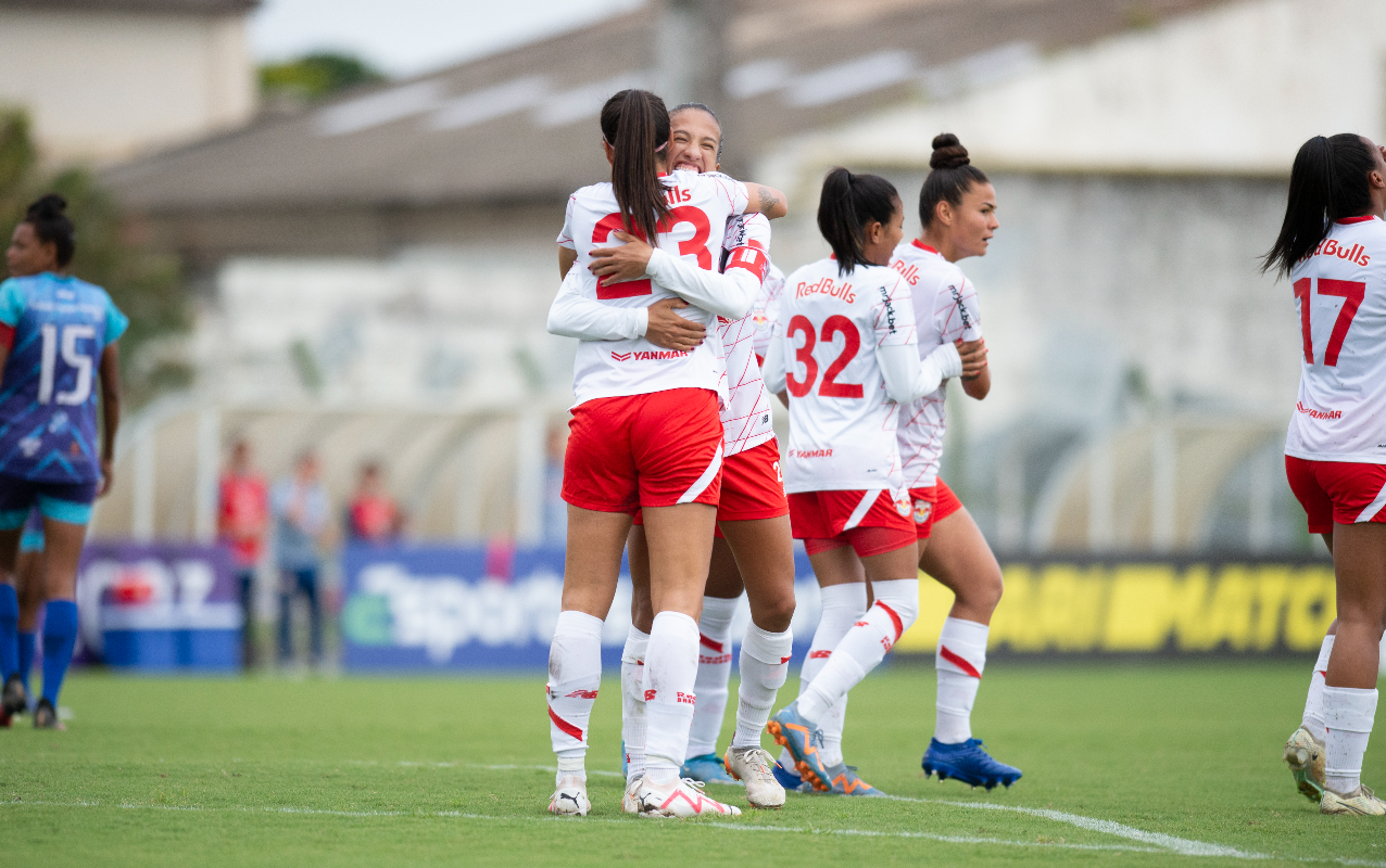 Bragantinas em vantagem