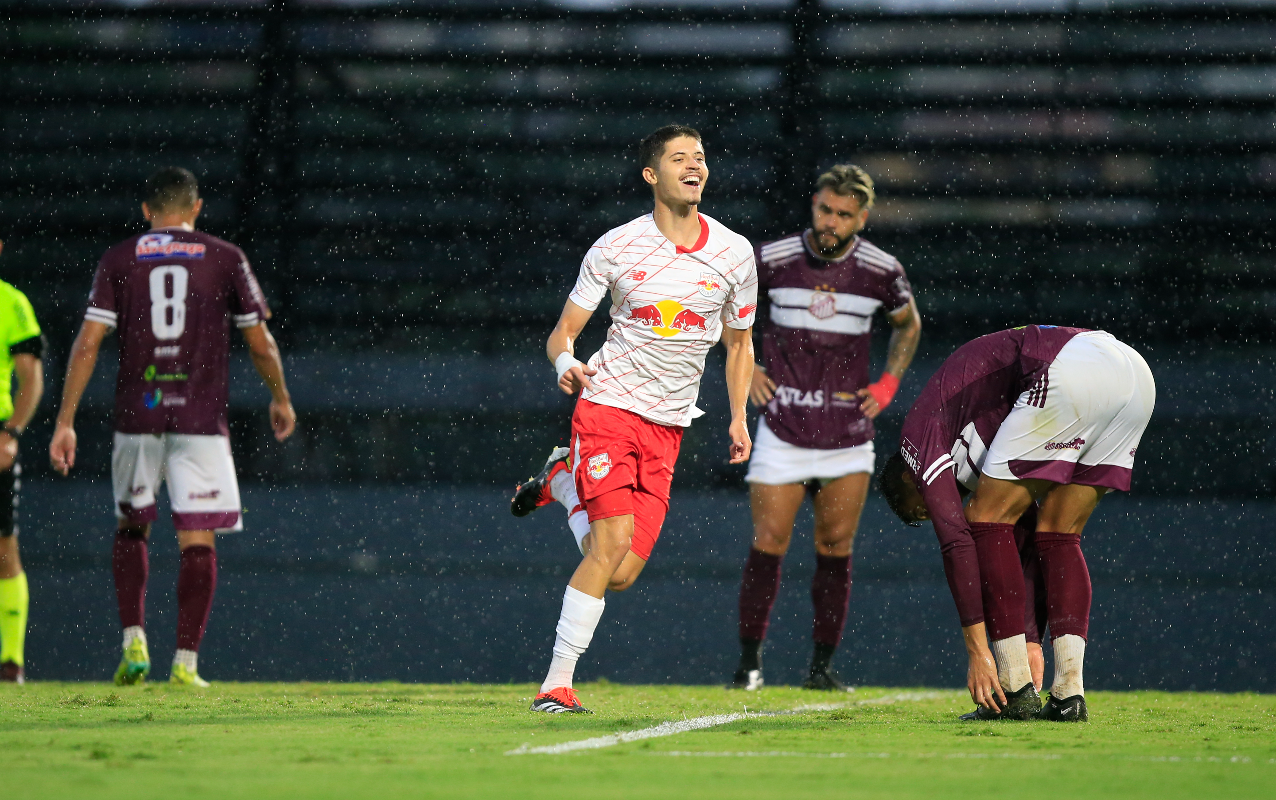 Pela vitória fora de casa