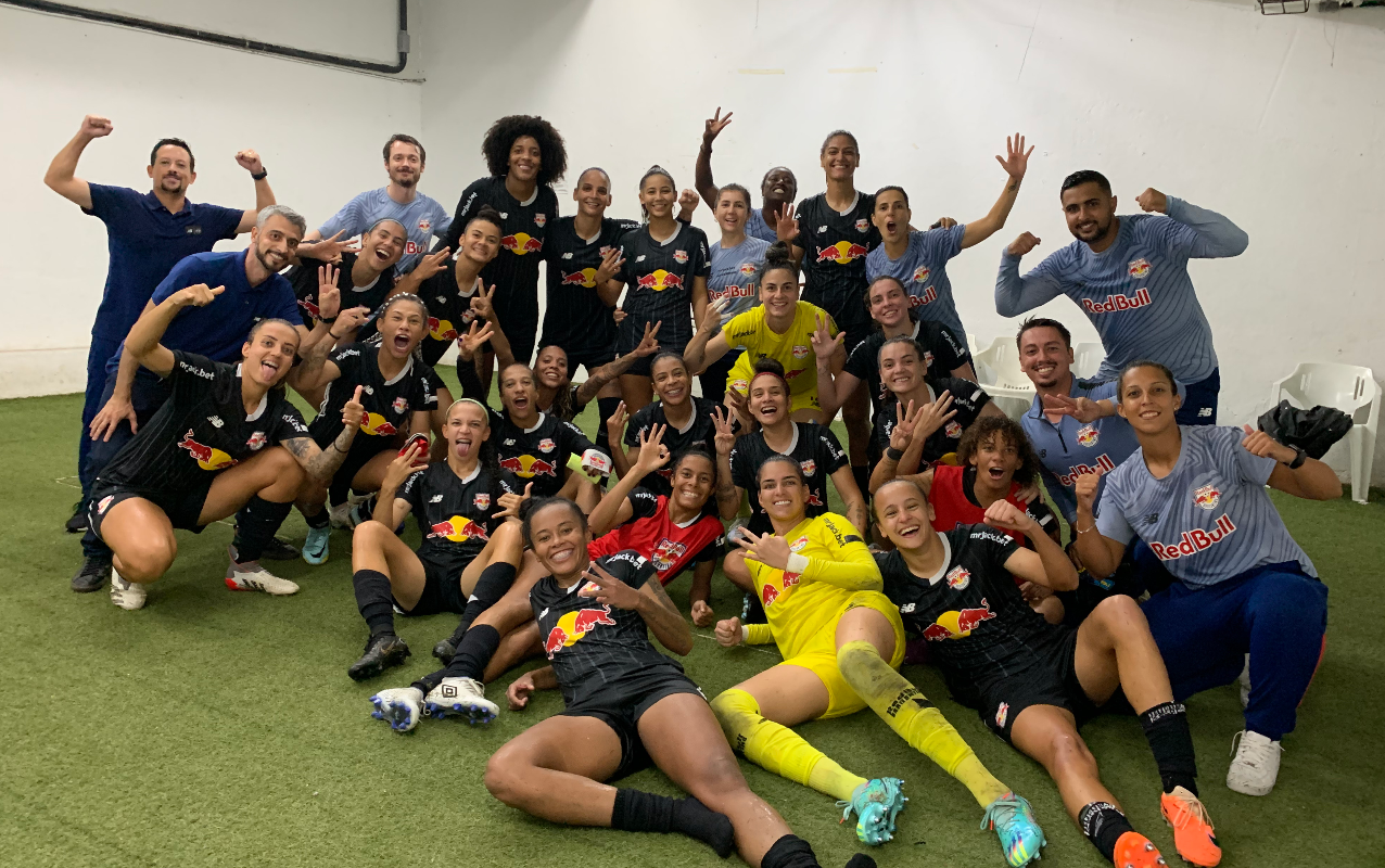 Vitória e salto na tabela