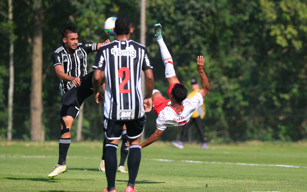 Igualdade na estreia