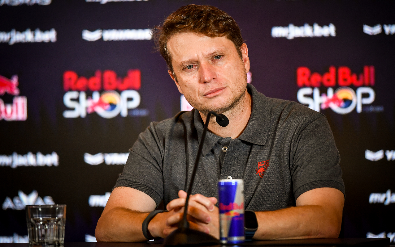 Coletiva de imprensa – Fernando Seabra