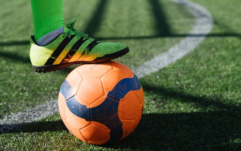 Quais são as principais posições no futebol de campo?