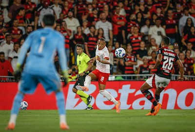 Derrota no Maracanã