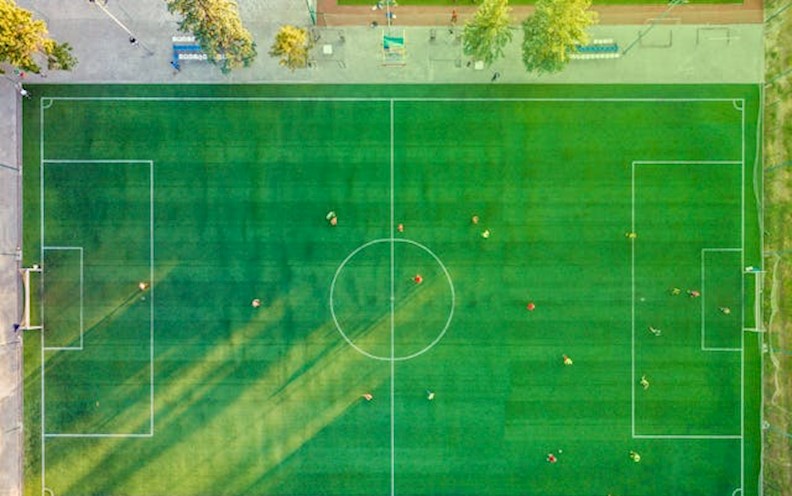 Formação 4-4-2: Como Funciona, vantagens e desvantagens