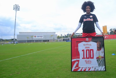 Débora 100 jogos!