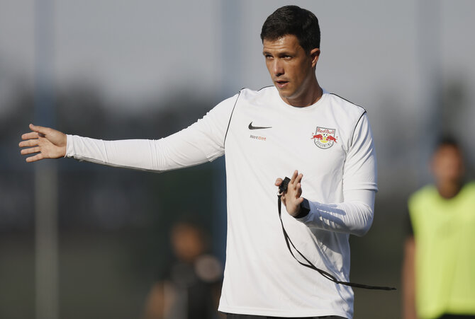 Mauricio Barbieri valoriza atuação da equipe