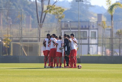 Empate fora pelo estadual sub-15
