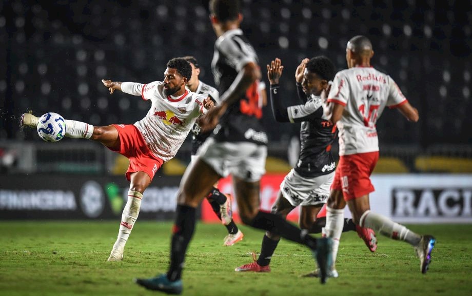 O que é uma jogada ensaiada no futebol?