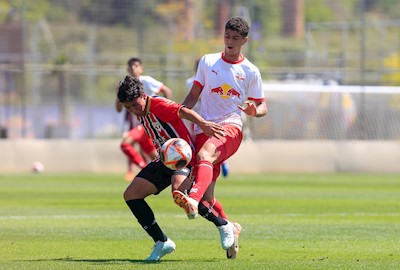 Sub-15 quer a semifinal