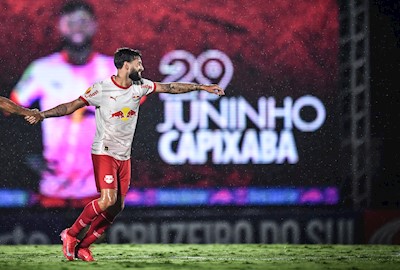 No coração do Braga, com Juninho Capixaba