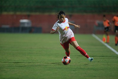 Pelos primeiros três pontos!