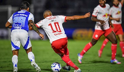 A importância do jogo de corpo no futebol
